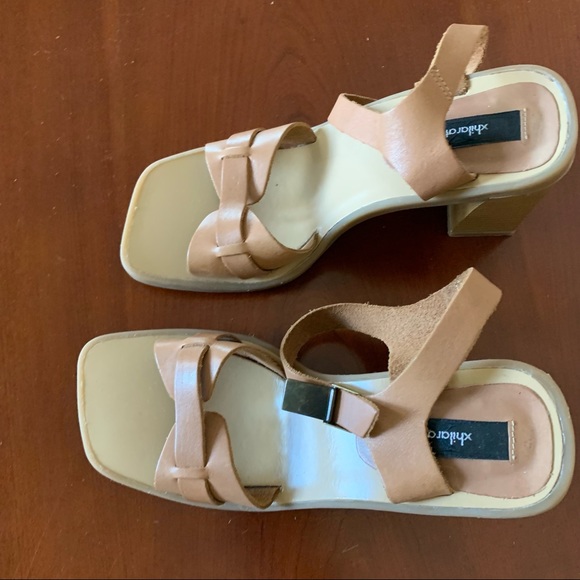 Leather Block Heel Sandals Camel Tan Beige Strappy Sandal Brazil size 38, us7 - Picture 5 of 12